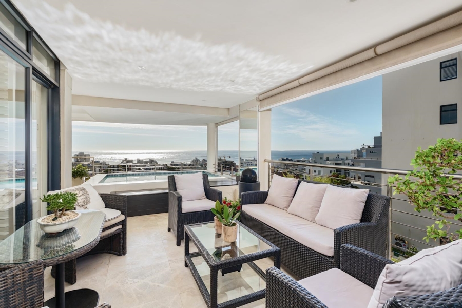 3 Bedroom Property for Sale in Sea Point Western Cape